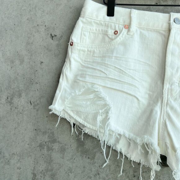Free People Size 30 White Denim Shorts High Rise Button Fly Distressed Festival - Picture 3 of 9